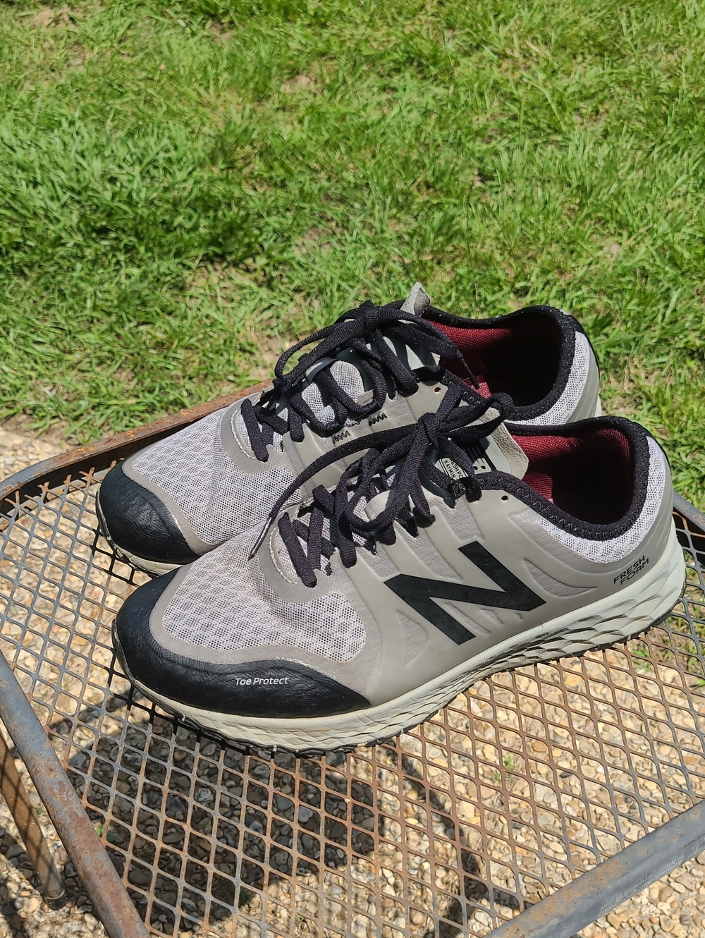 New Balance Men's Kaymin Trail Fresh Foam Toe Protected Lace Up Shoes Size 9.5
